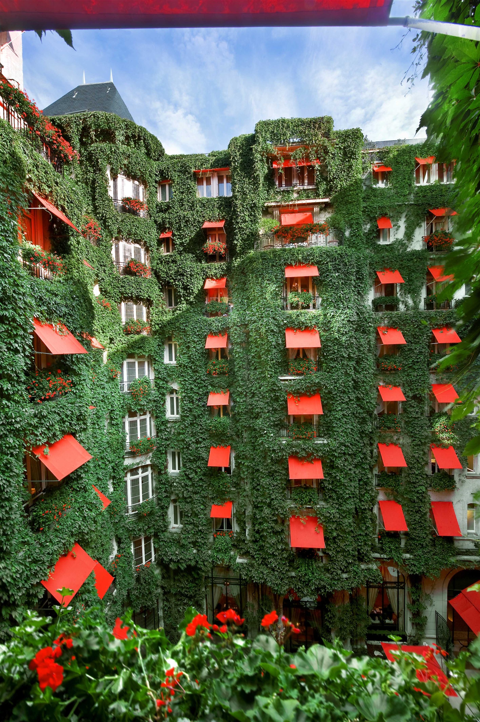 Hotel Plaza Athenee Paris Magic And Romance In The City Of Light Hotel Plaza Athenee Paris Magic And Romance In The City Of Light